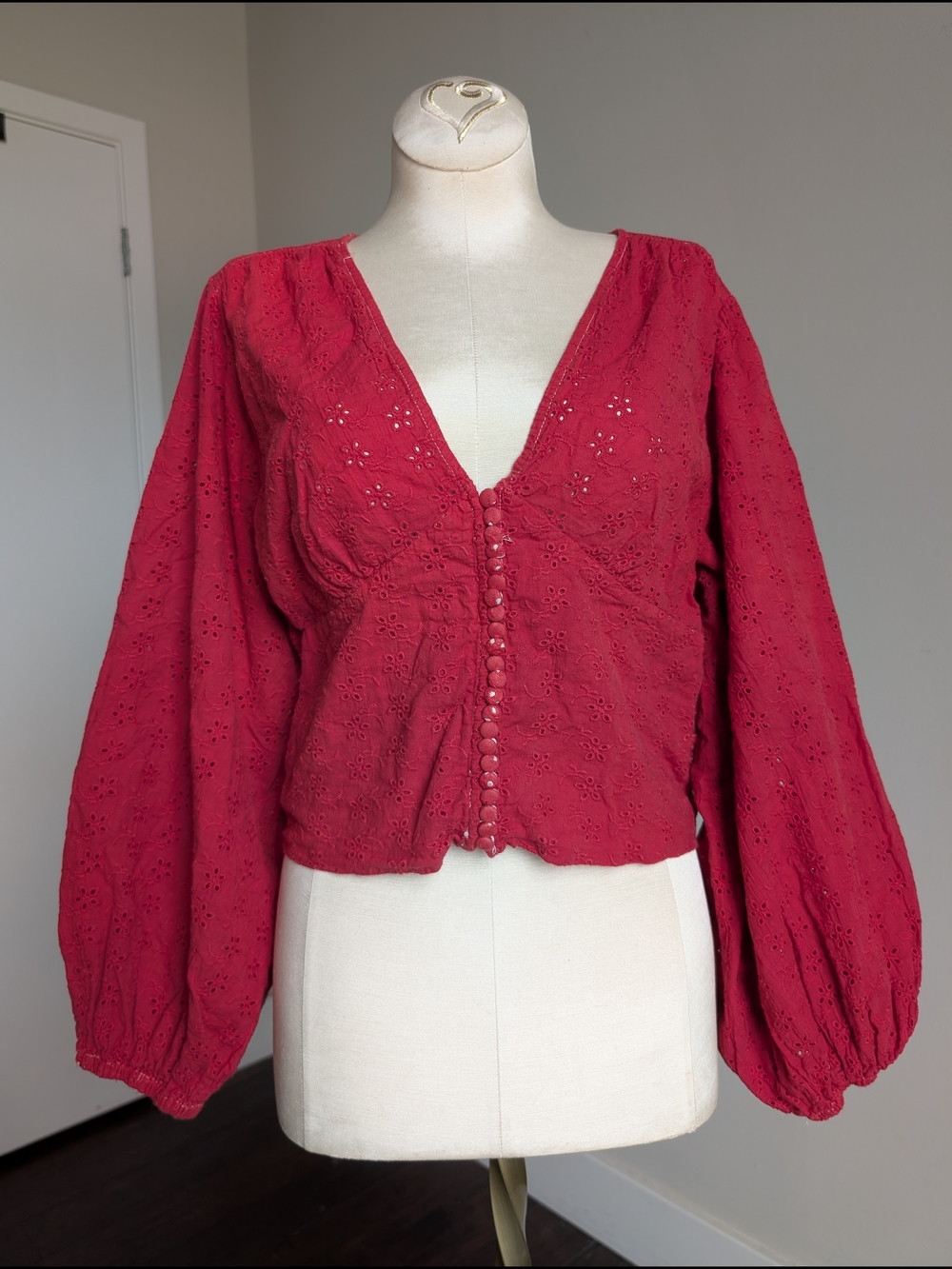 Mare Mare Dyed Red Eyelet Button-Front V-Neck Women's Top Size L